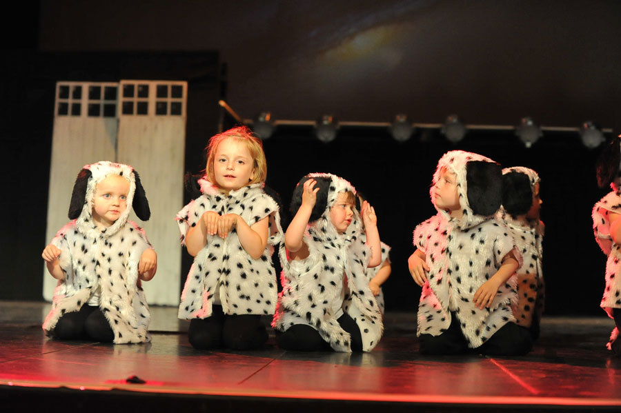 https://performingartsschool.co.uk/wp-content/uploads/2014/02/nMusicalTheatre.jpg